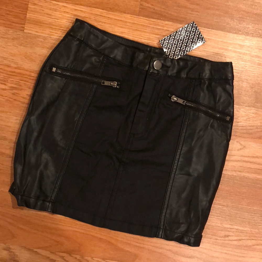 Leather skirt